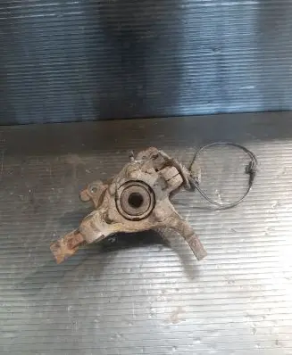 Opel Zafira B Front wheel hub
