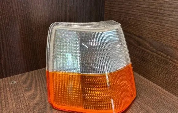 Volvo 960 Front indicator light 3518625