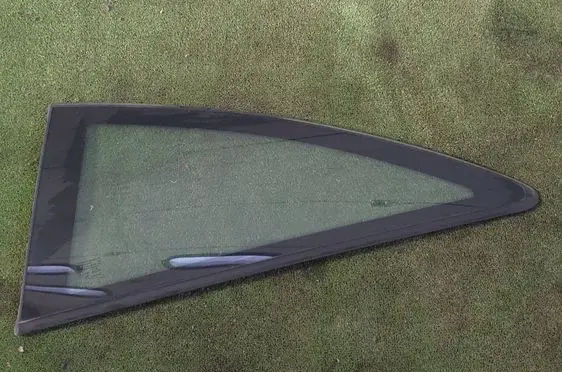 Opel Corsa D Rear side window 