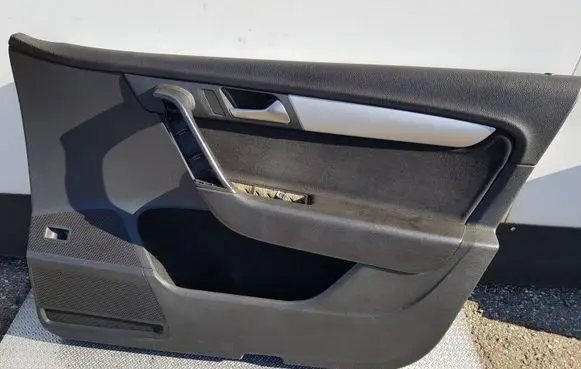 Volkswagen PASSAT B7 Front door card panel trim 3AB86702