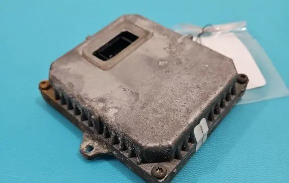Audi A3 S3 8P Headlight ballast module Xenon 1307329066 IMPRK1510263