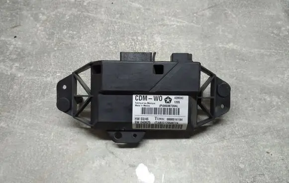 Chrysler 300 - 300C Door control unit/module 56038720AL