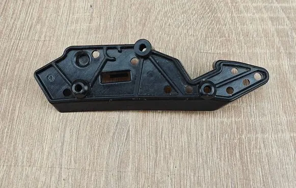 BMW 4 G22 G23 G24 G26 Front bumper mounting bracket 8738613