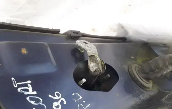 Ford Escort Front door check strap stopper 