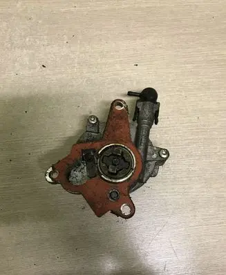 Renault Scenic II - Grand scenic II Vacuum pump 8200683981
