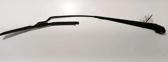 Front wiper blade arm