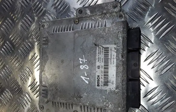 Renault Laguna II Engine control unit/module 0281010297 HOM8200048297 8200164156