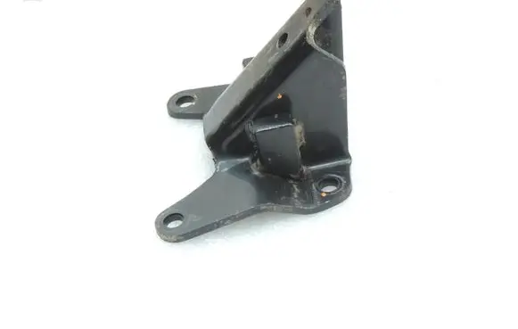 Mitsubishi Pajero Engine mounting bracket ME203409