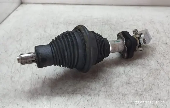 Mercedes-Benz CLS C218 X218 Steering column universal joint A2044600096