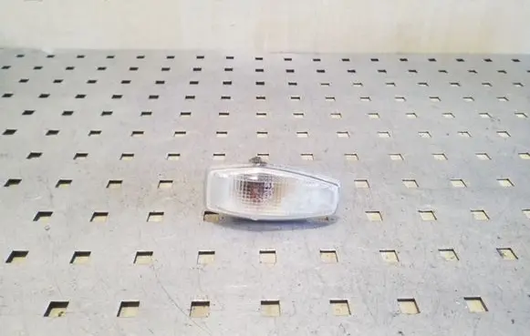 KIA Sorento Front fender indicator light 923043B1