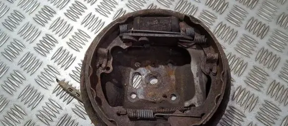 Ford Focus Handbrake/parking brake pads 