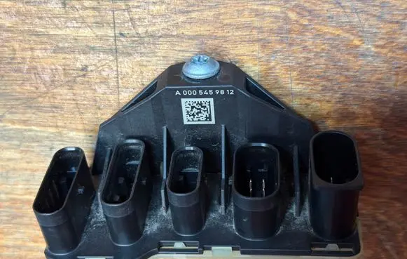 Mercedes-Benz Sprinter W907 W910 Other relay A0005459812