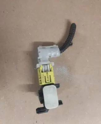 Hyundai Santa Fe Airbag deployment crash/impact sensor 8651A165