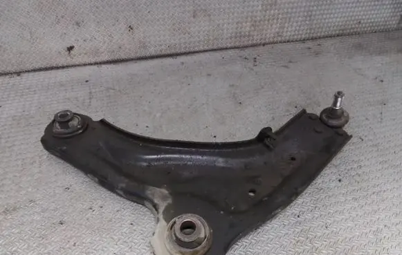 Renault Laguna II Front lower control arm/wishbone