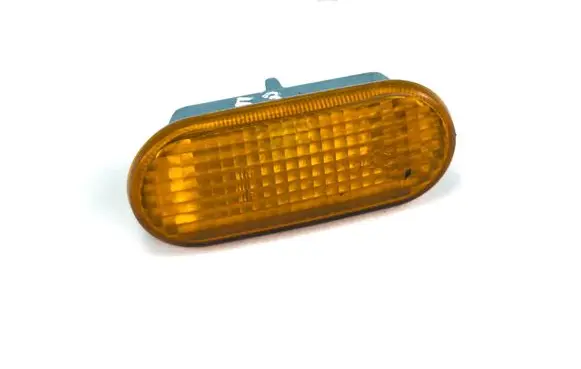 Volkswagen Golf IV Front fender indicator light 3B0949117B