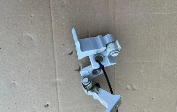Volkswagen ID.5 Front door upper hinge 8V5833404D