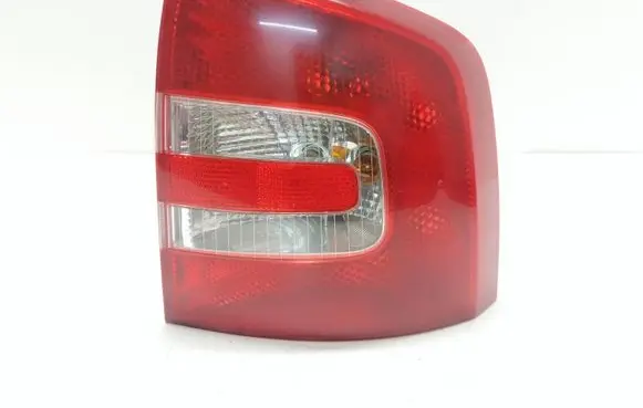 Skoda Octavia Mk2 (1Z) Rear/tail lights 1Z9945096B