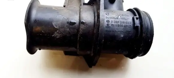 Audi A4 S4 B5 8D Mass air flow meter 0280218032 06A906461D