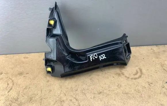 Front bumper mounting bracket