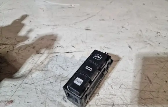 Toyota Prius+ (ZVW40) Other switches/knobs/shifts 75F234