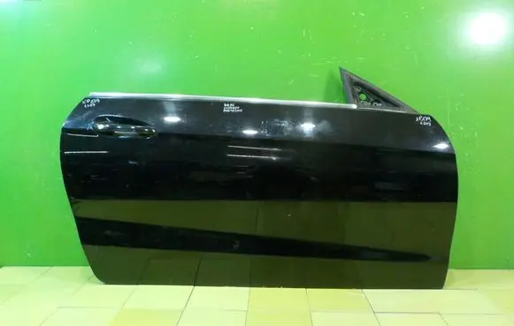 Mercedes-Benz E C207 W207 Front door PRZOD XP179