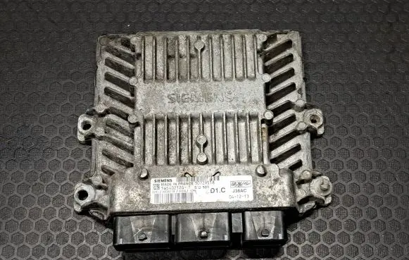 Volvo S40 Engine control unit/module 30729518