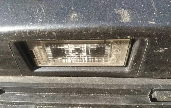 Renault Megane III Number plate light
