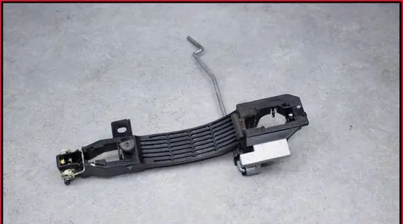 Mazda MX-5 ND Front door coupe exterior handle/bracket 