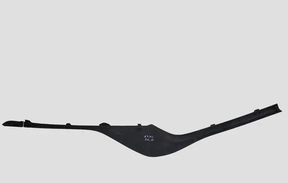 Volvo V40 Front bumper splitter molding 31347088