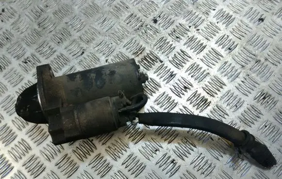 Volvo V70 Starter motor 0001109041