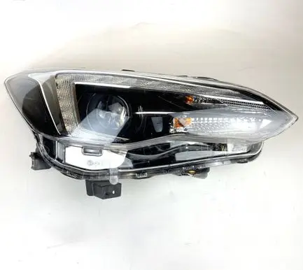 Subaru XV Headlight/headlamp 84002FL120 84009FL123