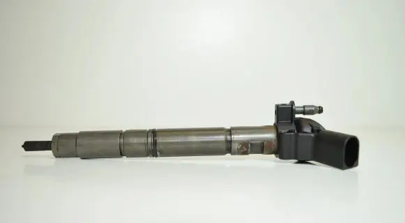 Audi Q7 4L Fuel injector 059130277CD