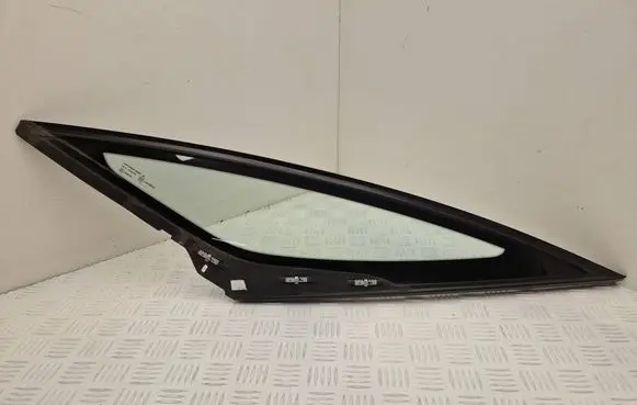 Citroen DS5 Front triangle window/glass 43R00043 E000186 DOT57M3502AS2