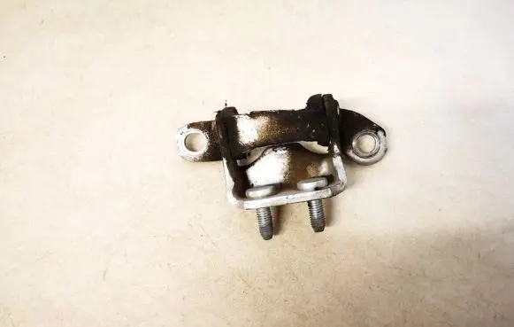 Toyota Avensis Verso Tailgate/trunk/boot hinge