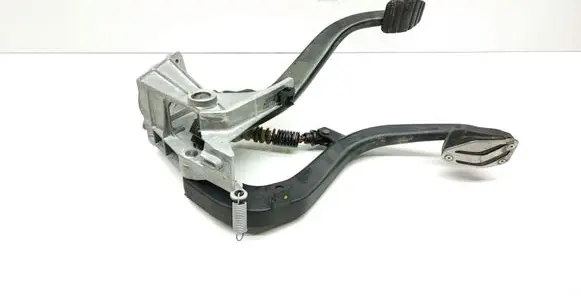 BMW 3 E90 E91 Pedal assembly 6779377 3500679377
