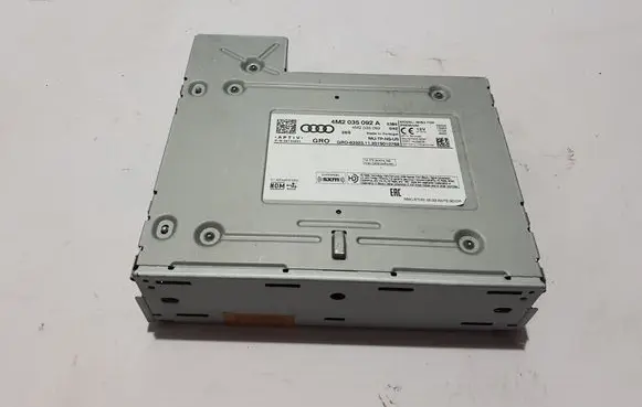 Audi Q8 Radio/CD/DVD/GPS head unit 4M2035092A