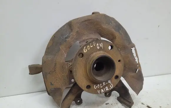 Volkswagen Golf IV Front wheel hub