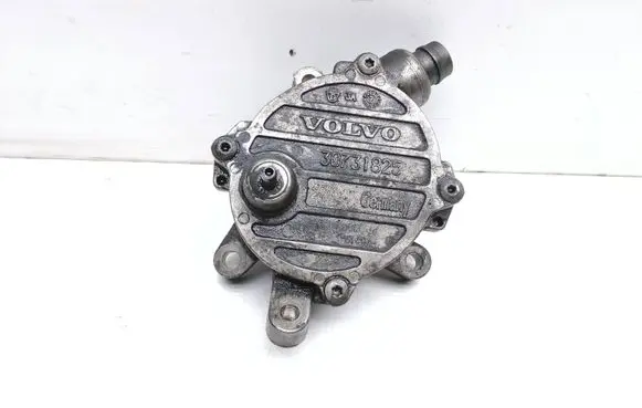 Volvo V70 Vacuum pump 30731825