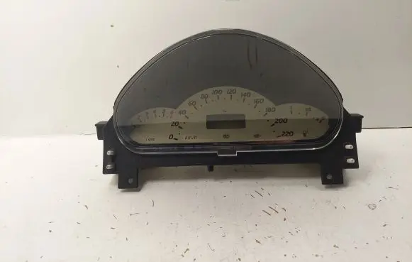 Mercedes-Benz A W168 Speedometer (instrument cluster) A1685404411 09051649902