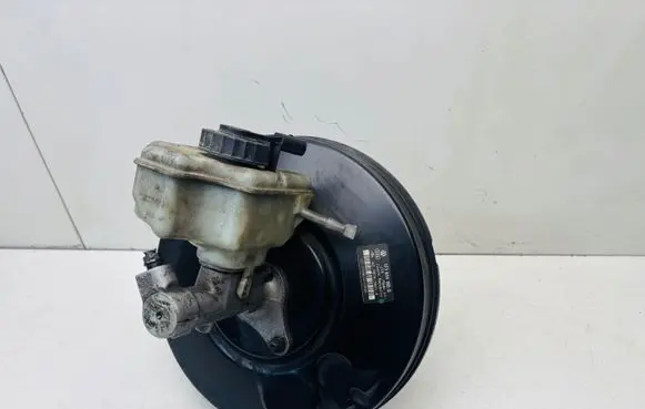 Volkswagen Touran I Brake booster 1T1614105G