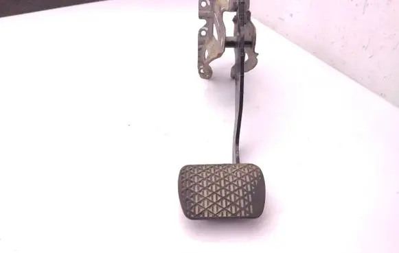 Mercedes-Benz Sprinter W906 Brake pedal A9062901201