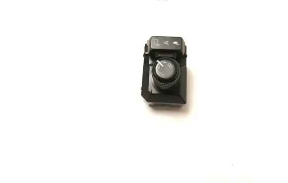 Toyota Prius (XW50) Wing mirror switch 8487247060