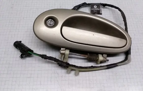 Chrysler Sebring (ST-22 - JR) Front door exterior handle LH424737E 0QA39TRMAC SAEPA66GF15M25