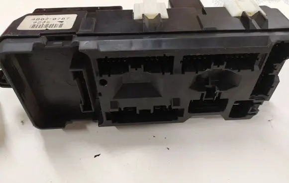 Volvo S40, V40 Fuse module 30662309 4B020787
