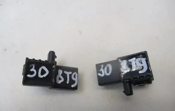 Peugeot 308 Airbag deployment crash/impact sensor 9800395680