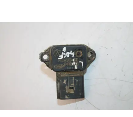Volkswagen Golf IV Air pressure sensor 036906051 1427