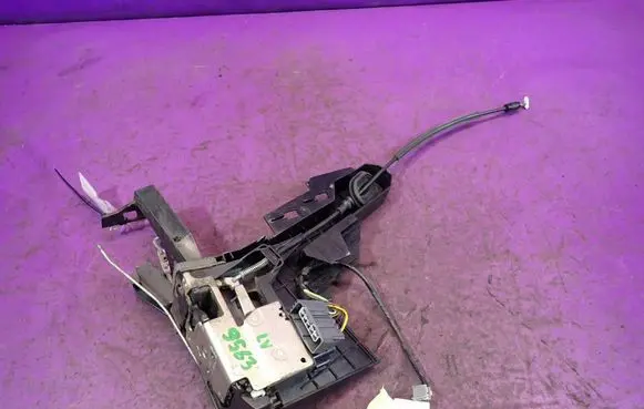 Ford Fiesta Front door lock 