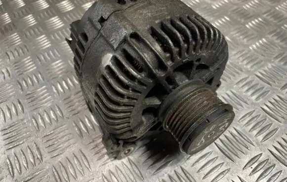 Volkswagen PASSAT B6 Generator/alternator 021903026L