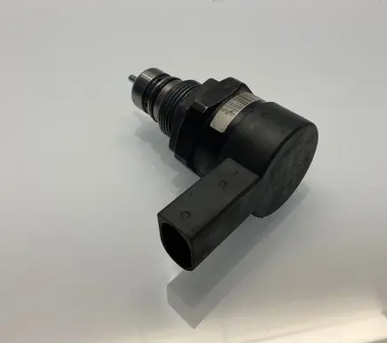 Mercedes-Benz E W211 Fuel pressure sensor A6110780449 12546237 0281002494