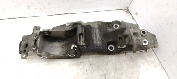 Renault Laguna III Generator/alternator bracket 8200527326